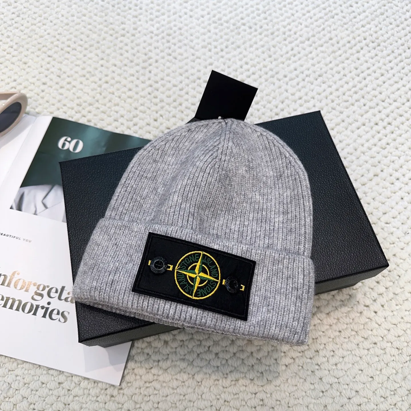 P60 Trendy brand Stone Island STONE classic popular cashmere wool knitted hat New autumn and winter cashmere woolen hat, men and women cold hat, Little Red Riding Hood popular style